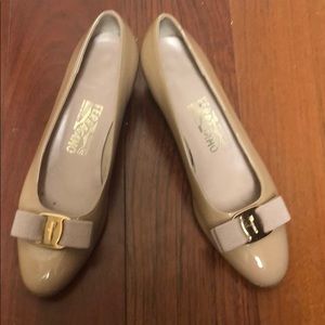 Nude Ferragamo small heels size 8